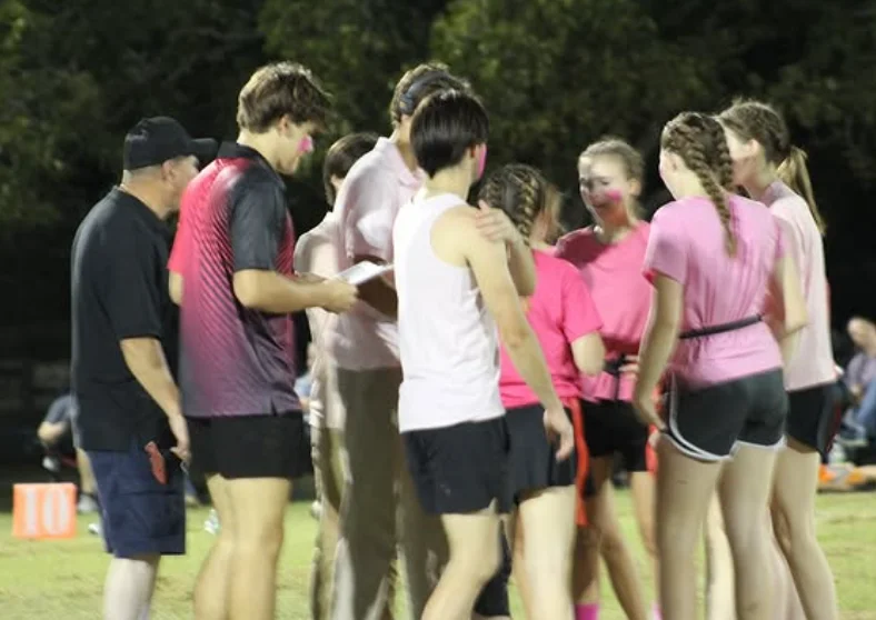 huddle up pink team
