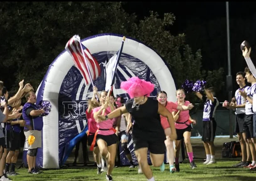 Pink team enters the Arena!